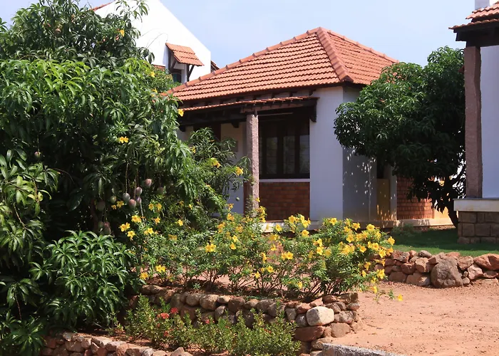 Kadambavanam Ethnic Village Resort