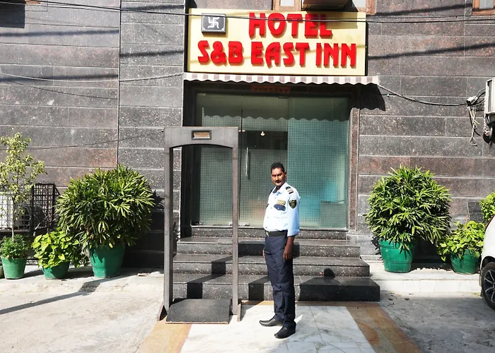 Hotel S & B East Inn - Patel Nagar