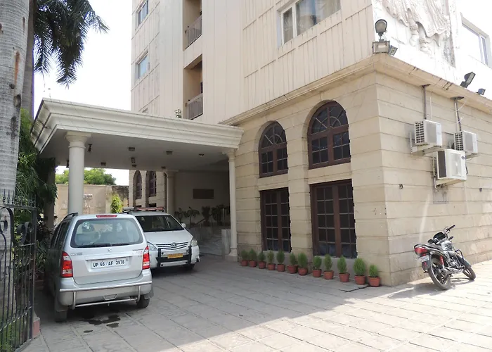 Diamond Hotel