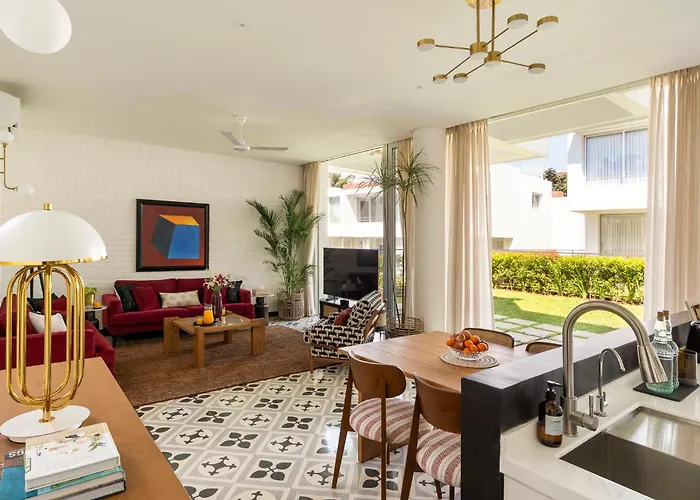 La Agueda By The Blue Kite - 2Bhk Luxury Villas, 10 Mins To Candolim Beach & 5 Mins To Casino With Private Pool, Fully Equipped Kitchen, Garden, 24X7 Security & Wifi