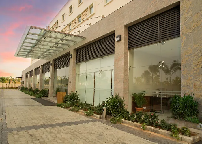Kalyan Grand - A Business Hotel