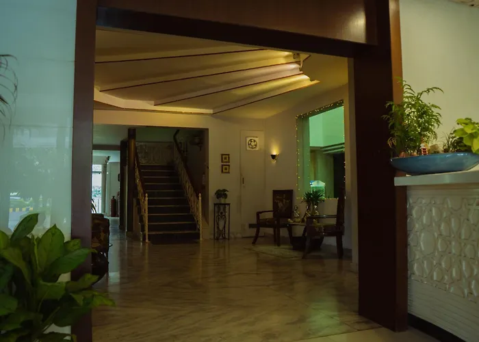 Hotel Yatrik Prayagraj