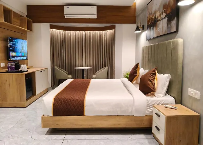 Mayo Suites