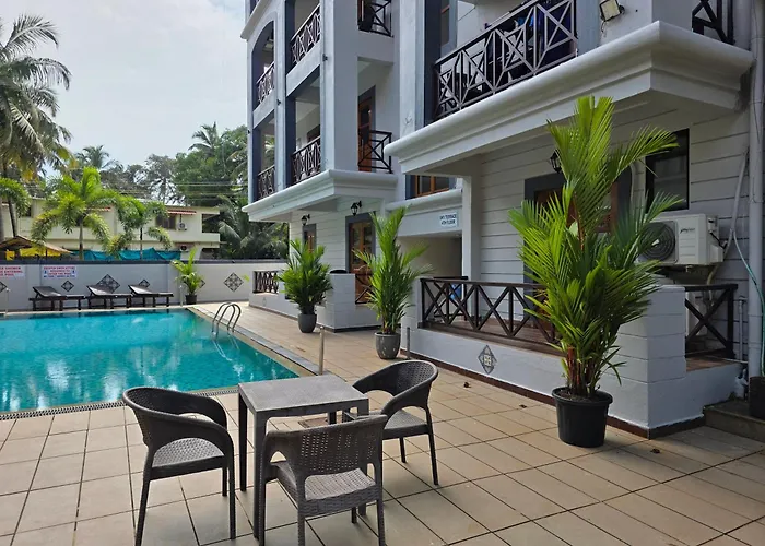 Coastal Suites Apart Hotel ---- 10 Minutes Walk To Beach