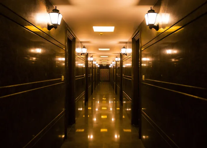 Vee Suites Dod Jala