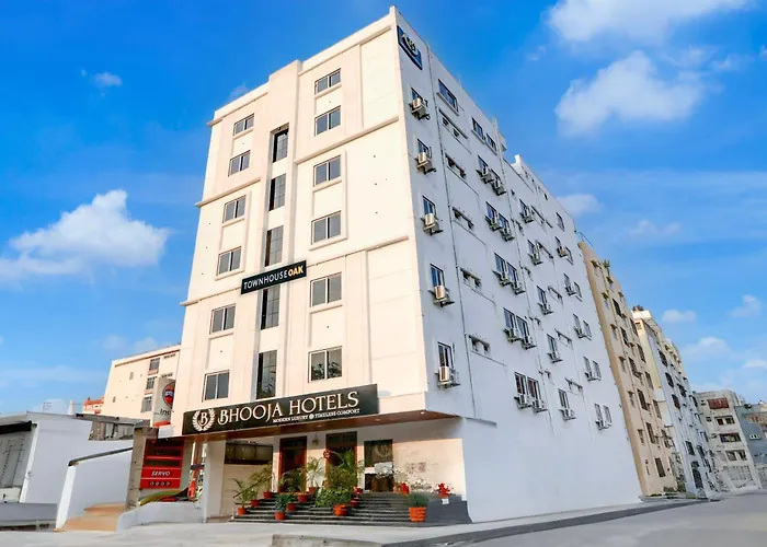 Townhouse Oak Bhooja Hotels Hyderabad