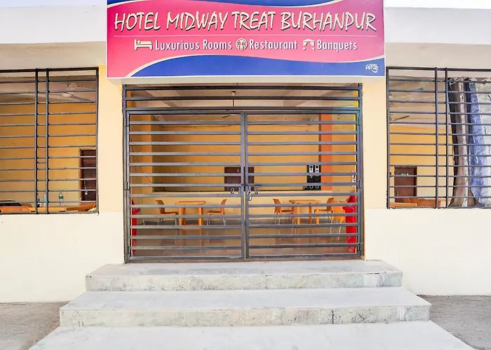 Hotel O Midwaytreat Burhanpur
