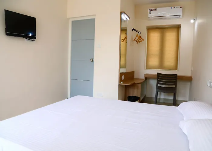 Oceanside Mahabalipuram - With Beach Access