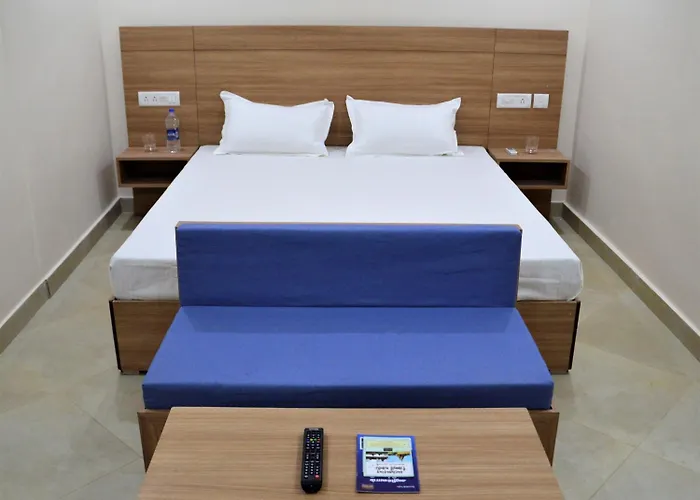 Oceanside Mahabalipuram - With Beach Access
