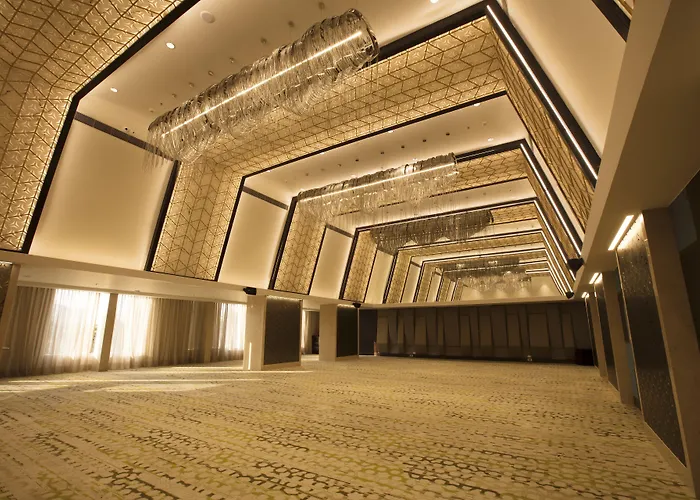 Wow Crest, Indore - Ihcl Seleqtions