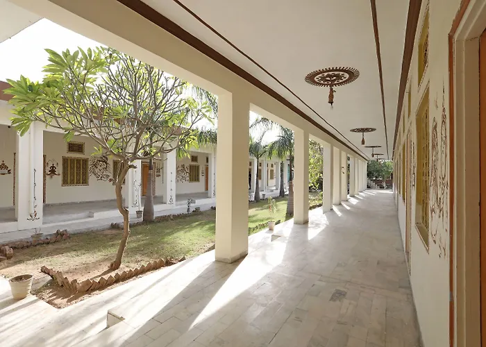Oyo 10936 Rajasthan Resort Pushkar