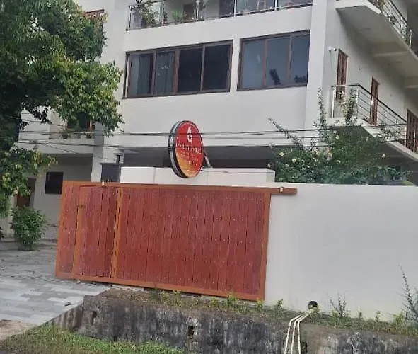 Aashirvaad Bed And Breakfast Homestay