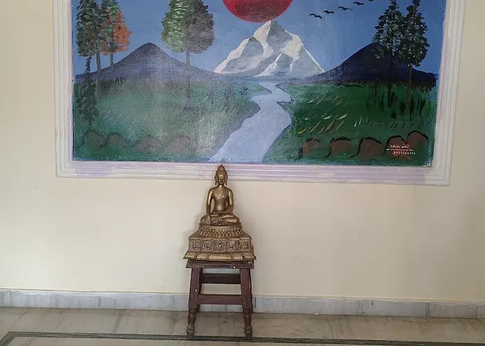 Hotel Pramod Palace