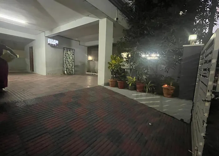 Premium 1Bhk Gachibowli-Walk To Aig Dlf Microsoft