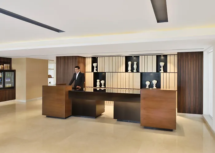 Fairfield By Marriott Chennai Omr Hotel