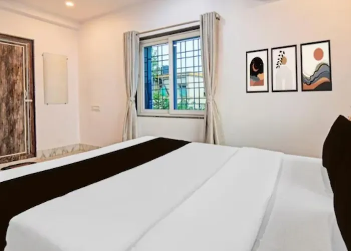 Hotel Ai Near Shalimar Railway Station