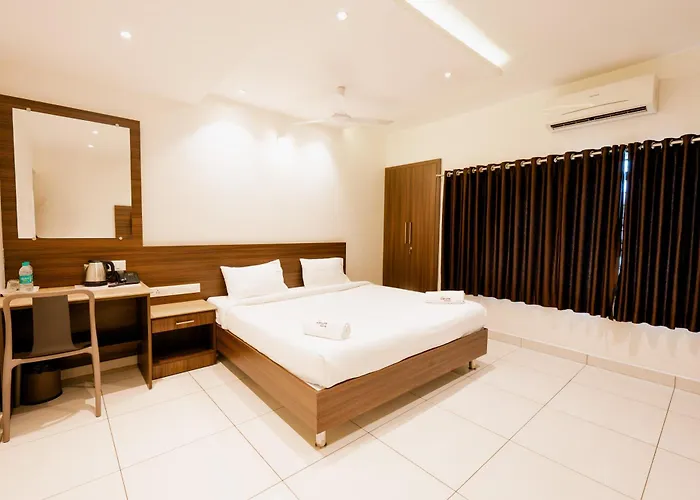 Hotel Karuna Residency