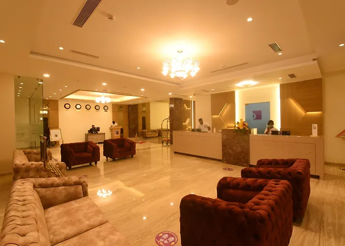 Emerald Clarks Inn Suites
