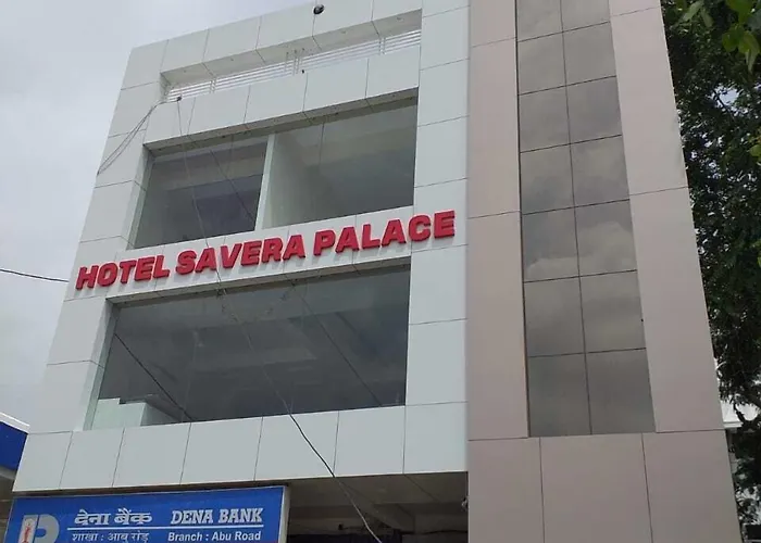 Hotel Savera Palace