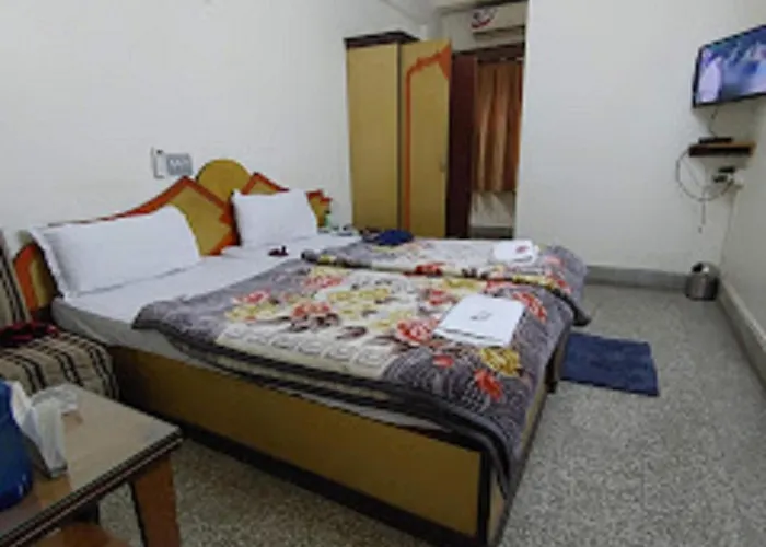 Hotel Saptarshi