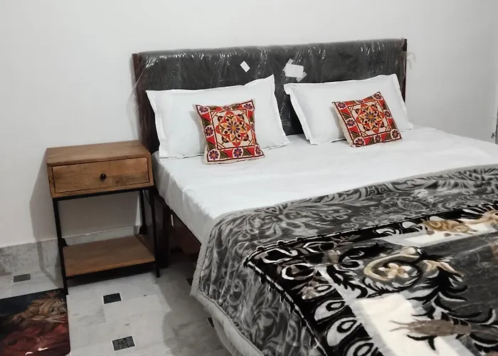 Ugs Guest House