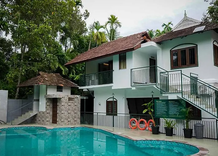 Mangrove Heritage Home, Chendamangalam