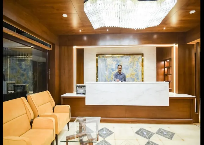 Hotel Golden - I
