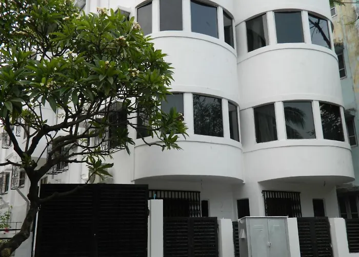 The Kei Inn & Suites Hotel Near Salt Lake