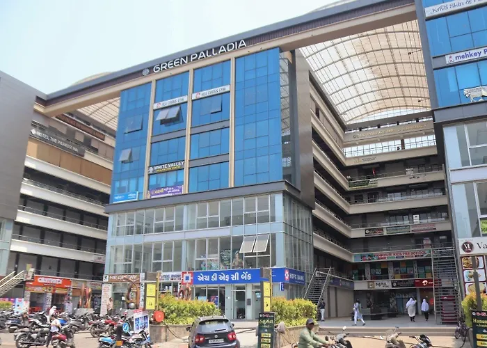 Hotel Gold Palace Inn Surat