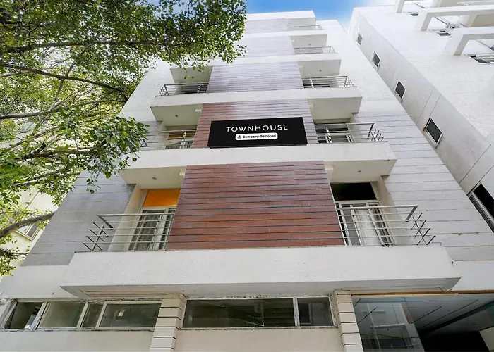 Super Townhouse Marathahalli Near Sri Nagalingeshwar Swamy Temple Formerly Hotel Avenue