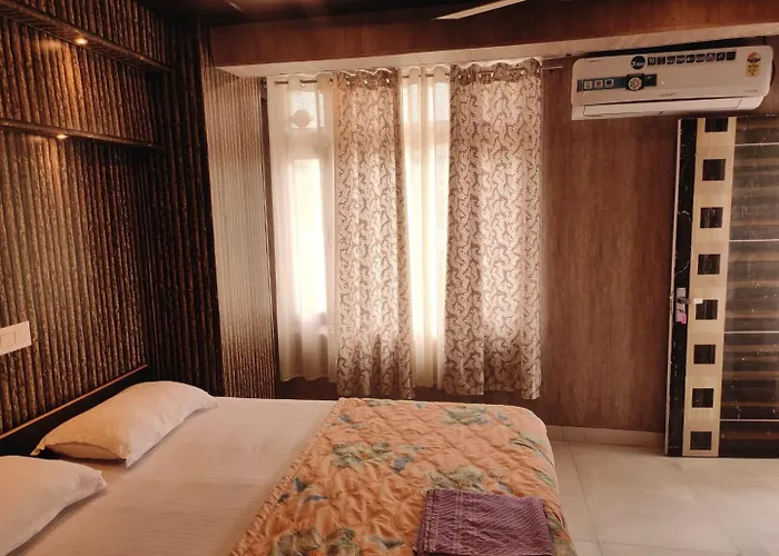 Goroomgo Hotel Koyal Mandi