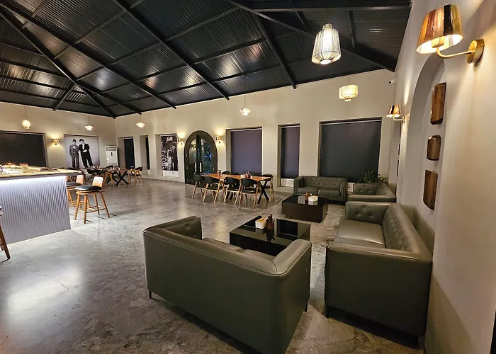 River Estates Resort, Restaurant & Spa By Vibescapes