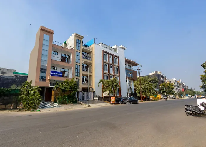 Hotel Sarla Residency By Luxury Group