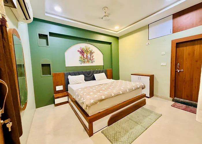 Hotel Maheshwar'S Stay