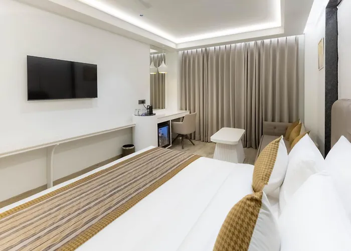 Emerald Luxe A Boutique Hotel Chandigarh Mohali