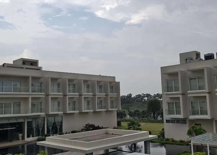 Golden Sands - By The Bay Resorts