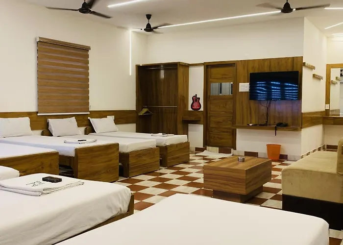 Hotel National Tourist Home