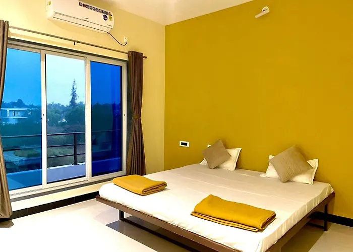 Scarlet Resort