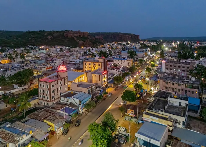 Hotel Grand Heritage Badami
