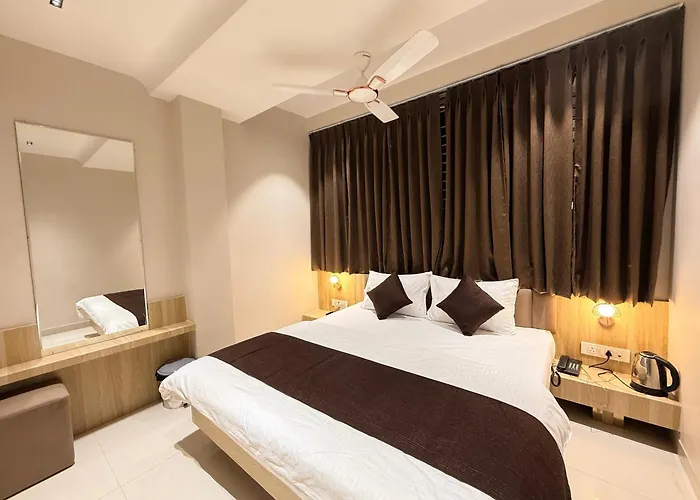 Hotel Rk Residency