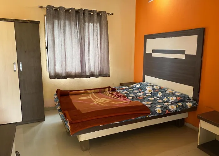 Hotel Sudama Palace - Mahabaleshwar , Couple & Family Stay Rooms With Free Wi-Fi In Main Market