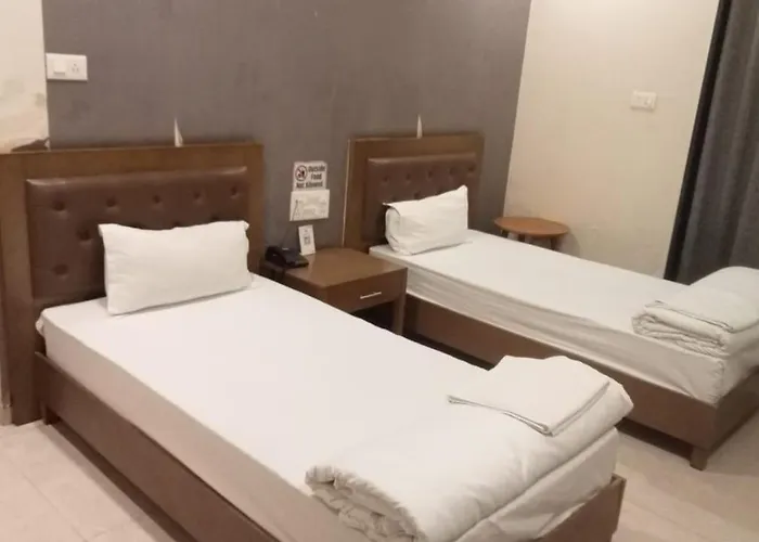 Hotel Atharva