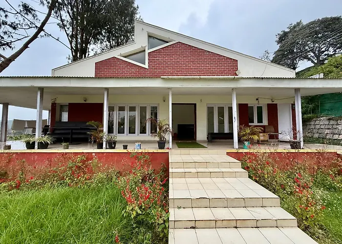 Nilgiris Inn