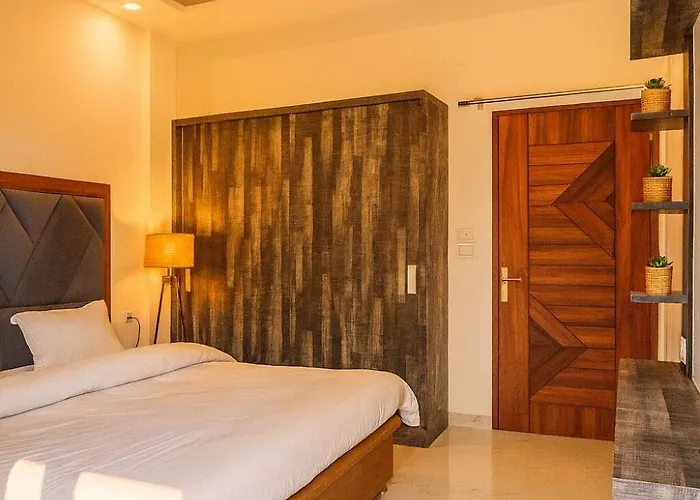 Family-Friendly Modern 2Bhk With All Amenities