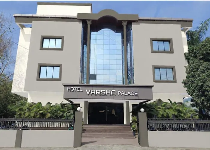 Hotel Varsha Palace