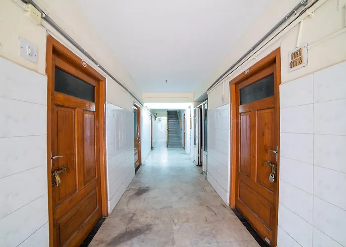 Hotel O Sree Radha Lodge Near Snow World