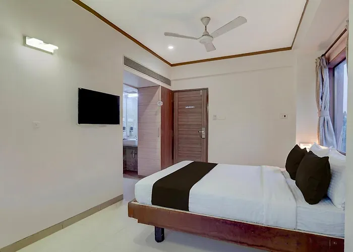 Super Townhouse Oak Pune Railway Station Formerly Kapil Residency