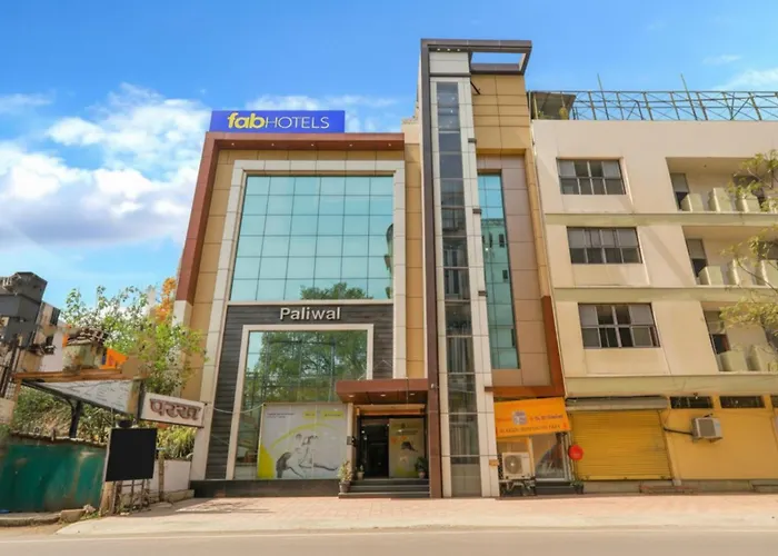 Via The Mall Inn Kanpur