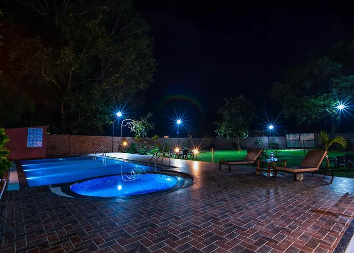 Jungle Palace Resort