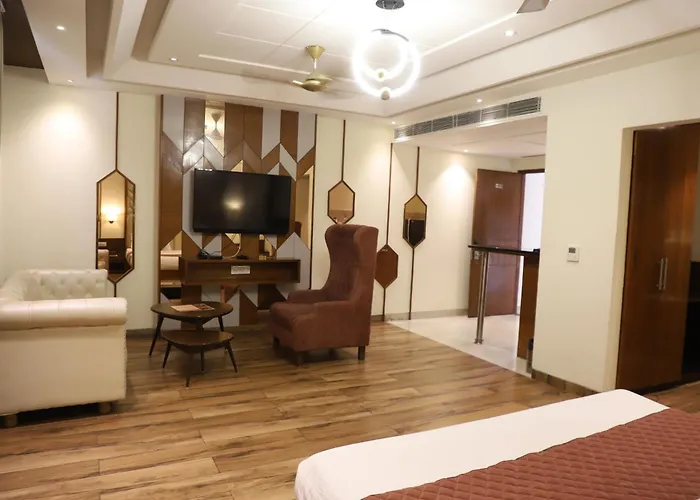 Hotel West End View A Unit Of Hotel Sc Residency Zirakpur
